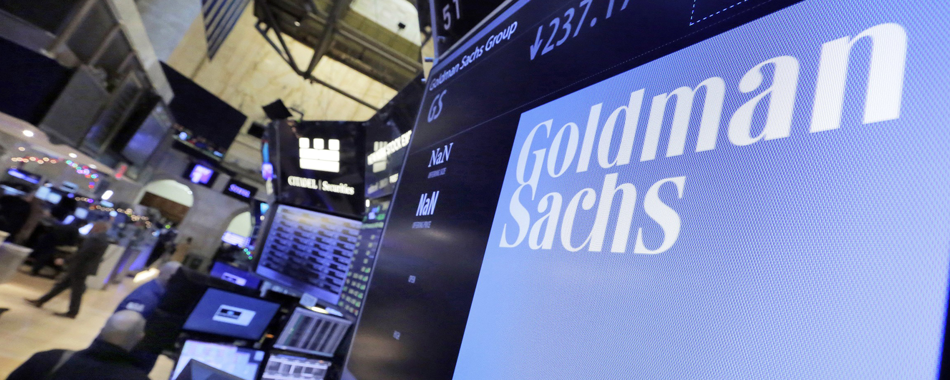 goldman-sachs-est-considerando-lan-ar-um-servi-o-de-cust-dia-de