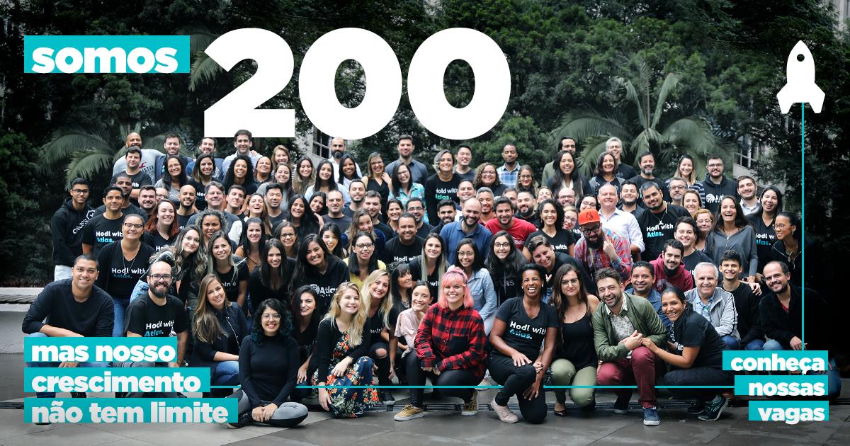 200 colaboradores