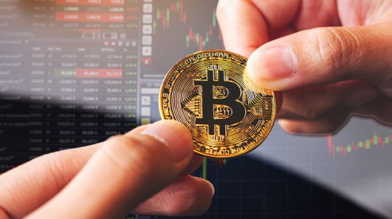 Bitcoin presente em exchanges cai para mínima de 3 anos