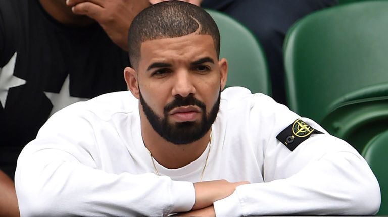 Como Drake perdeu US$ 600 mil em Bitcoin com apostas no futebol