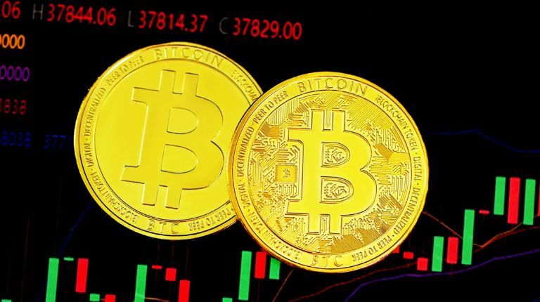 Bitcoin: Ciclo de alta ganha força com compras institucionais e escassez de oferta 1 Copia de Contra Capa 46