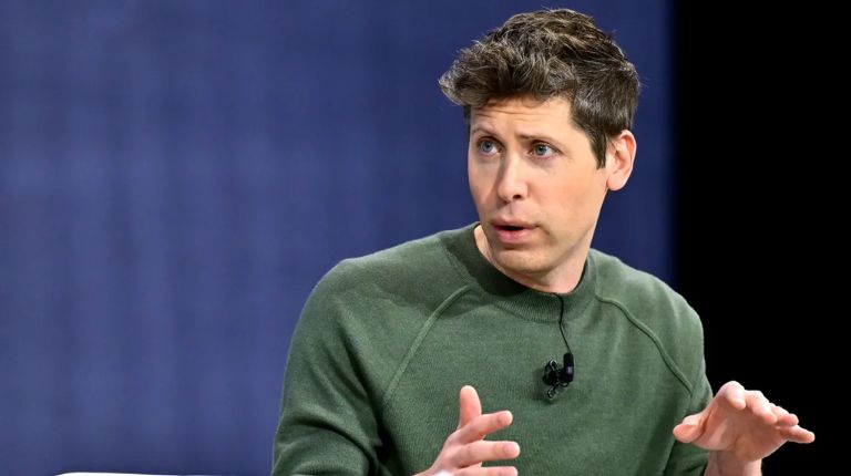 Reportagem: A próxima grande aposta da OpenAI não será um dispositivo vestível 1 Copia de Contra Capa 77